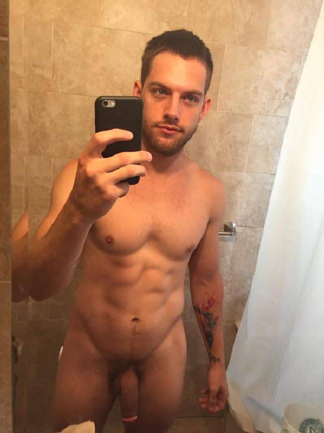 Nude Man Selfie