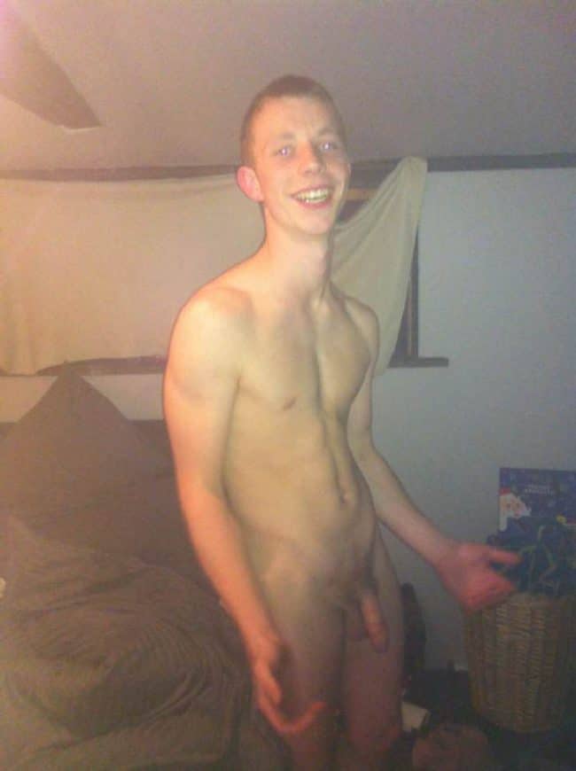 Nude Twink Soft Cock